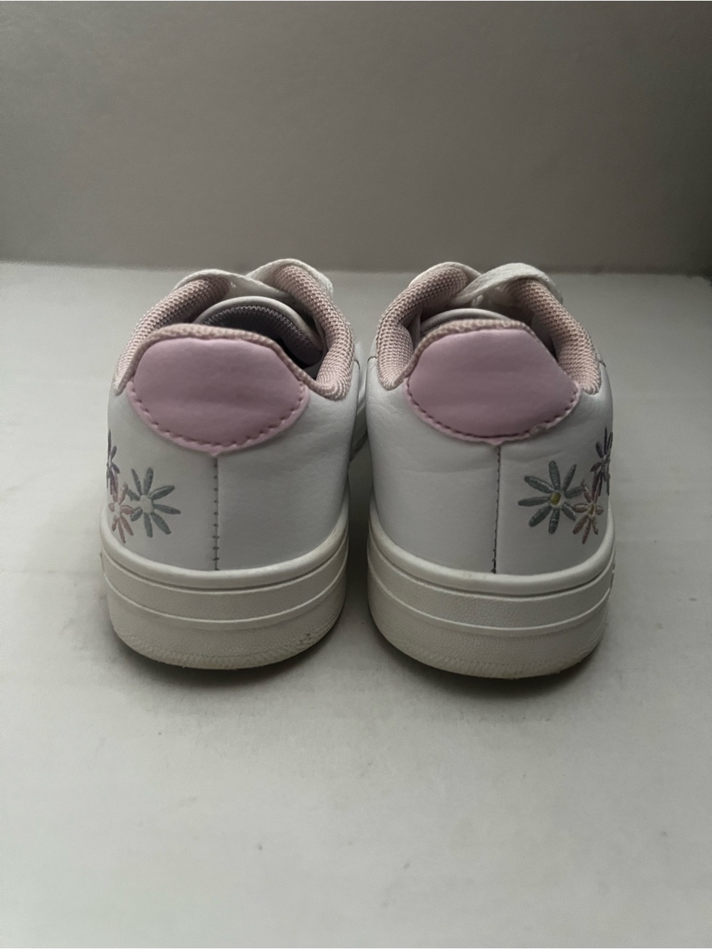 Nautica Kids Embroidered Flowers Sneakers Sz 12 White Pastel Preppy Casual Shoes - Picture 8 of 11
